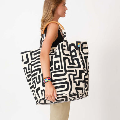 FINAL SALE: Long Weekender Bag - Black Kuba