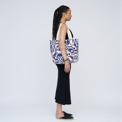 FINAL SALE: Go-To Tote - Tile Print