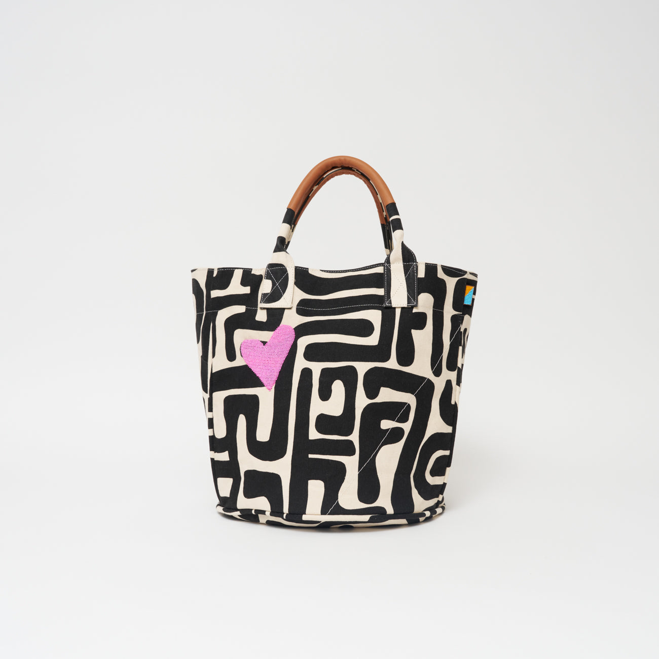 Weekender - Black Kuba with Beaded Pink Heart