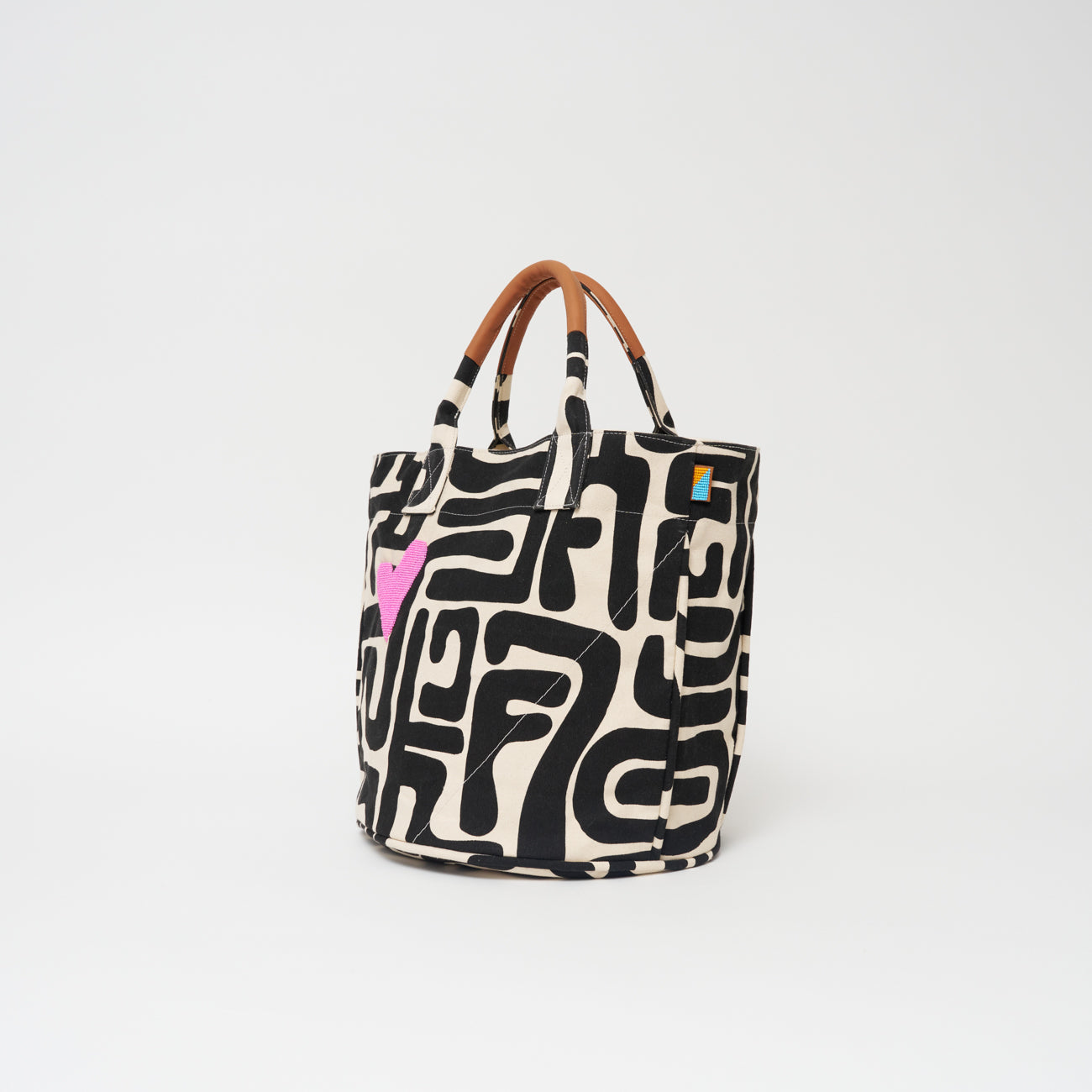 Weekender - Black Kuba with Beaded Pink Heart