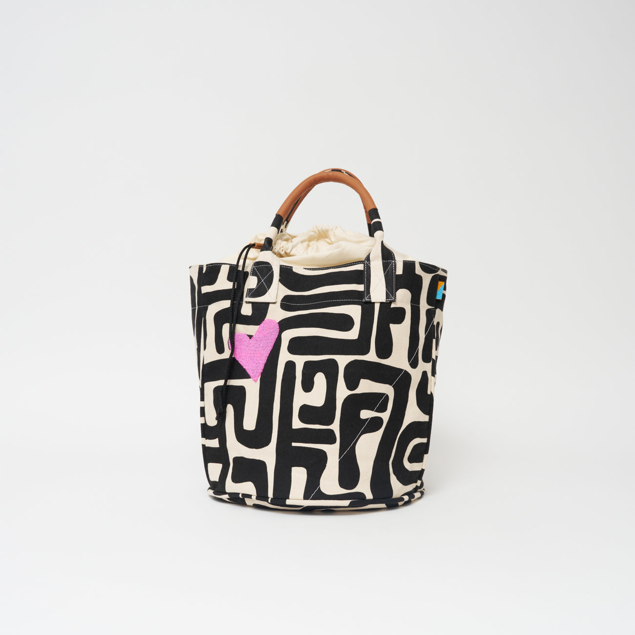 Weekender - Black Kuba with Beaded Pink Heart