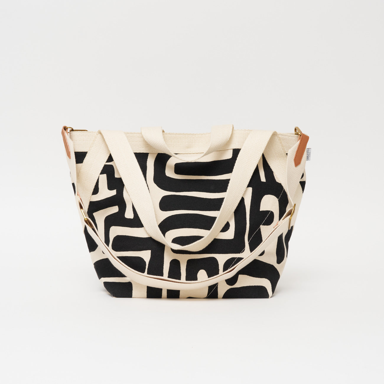 Karibu Tote - Medium - Black Kuba