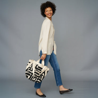 Karibu Tote - Medium - Black Kuba