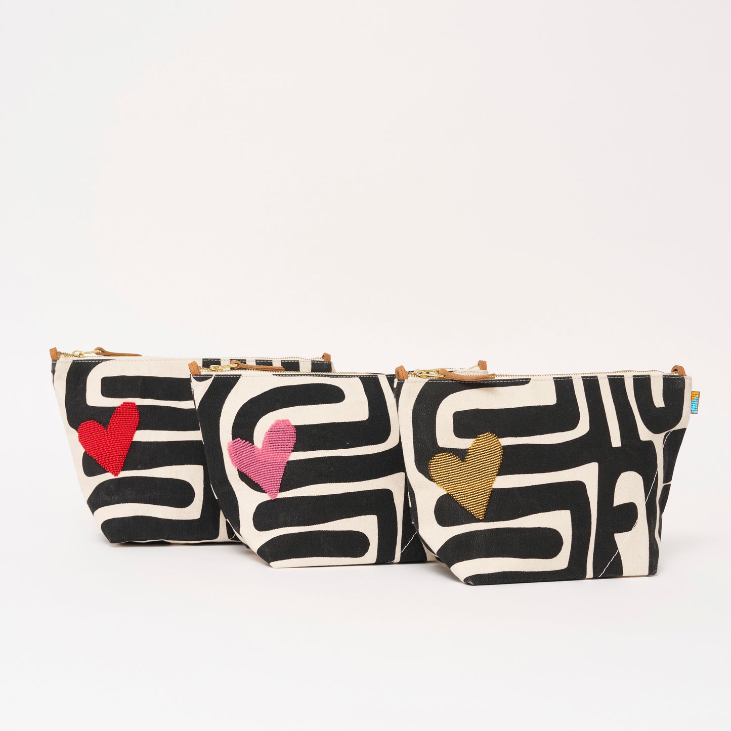 XLarge Convertible Pouch - Kuba with Summer Pink Beaded Heart