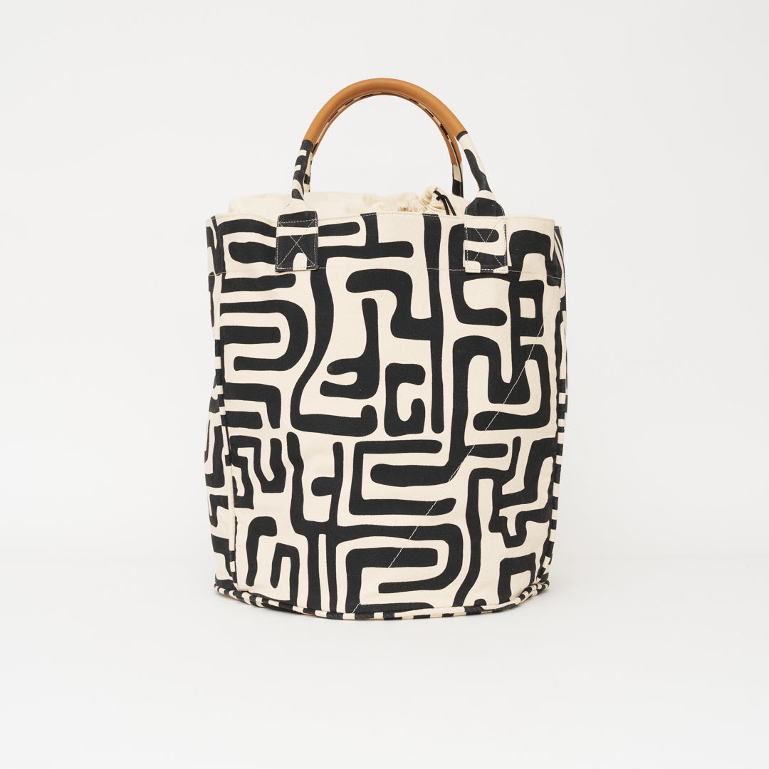 What is a Tote Bag? The Ultimate Guide to Tote Bags: – Ubuntu Life