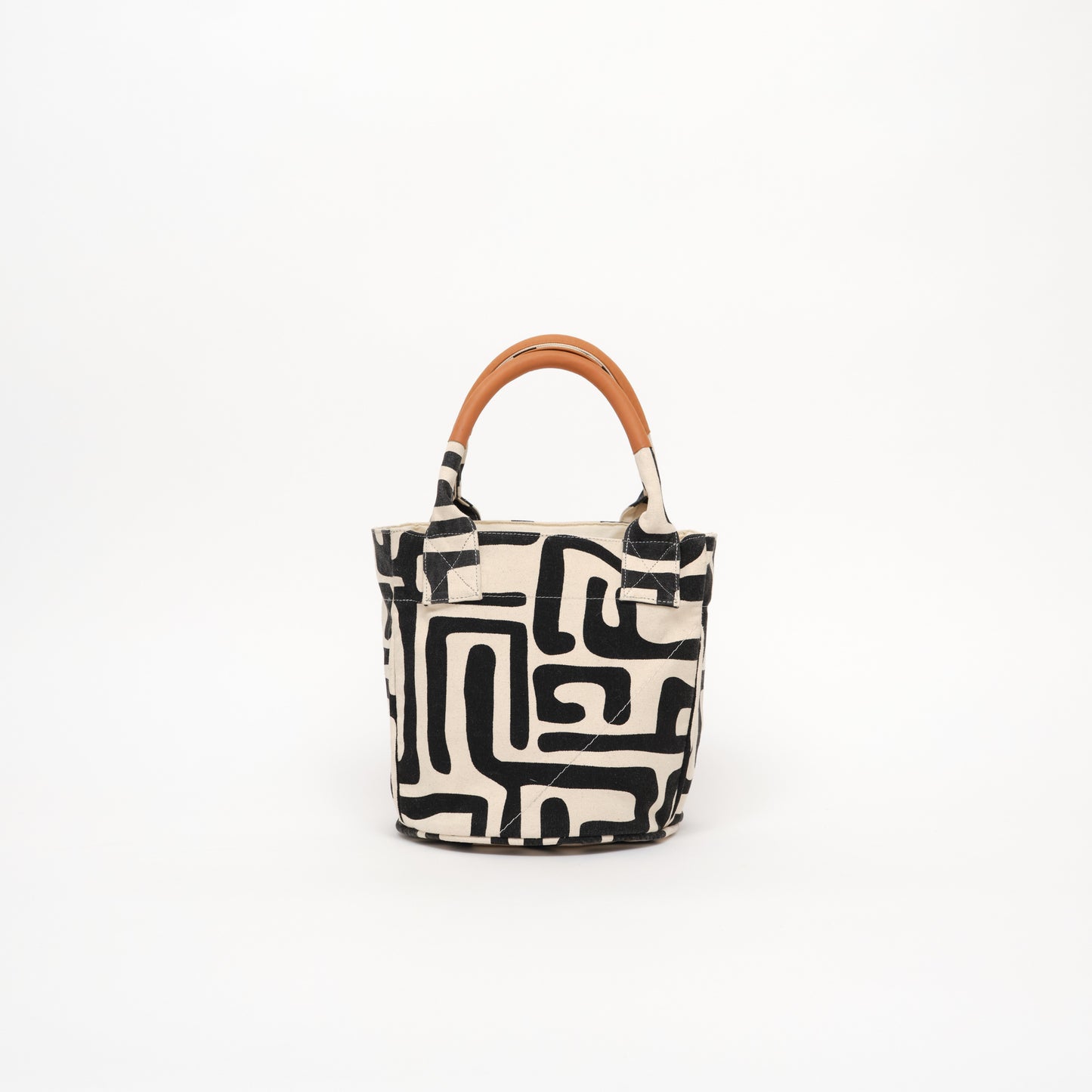 FINAL SALE: Daytripper Bag - Black Kuba