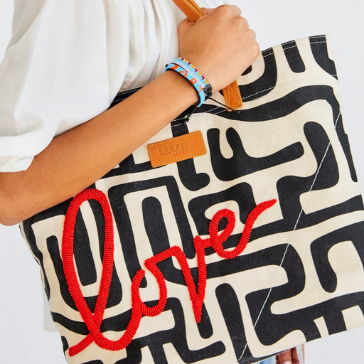 What is a Tote Bag? The Ultimate Guide to Tote Bags: – Ubuntu Life